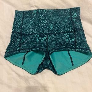 Lululemon yoga shorts